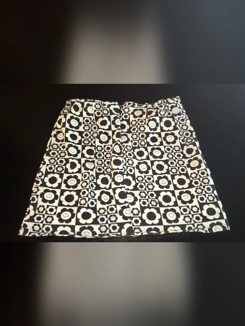 art class Black and Cream Floral Graphic Mini Skirt Size 7/8